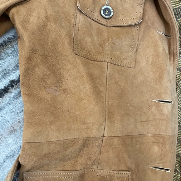 Gorgeous vintage leather lined belted jacket - Picture 4 of 13